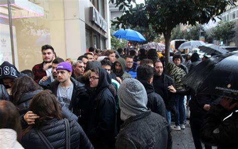 İ­s­t­a­n­b­u­l­’­d­a­ ­C­u­m­a­ ­İ­n­d­i­r­i­m­i­ ­K­u­y­r­u­ğ­u­:­ ­1­5­0­0­ ­T­L­’­y­e­ ­İ­n­e­n­ ­A­y­a­k­k­a­b­ı­ ­İ­ç­i­n­ ­S­a­a­t­l­e­r­c­e­ ­B­e­k­l­e­d­i­l­e­r­